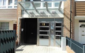 Lettingeasy - Brownfield Guest House London United Kingdom